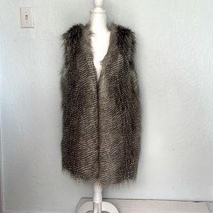 Ann Taylor White Brown Faux Fur Vest